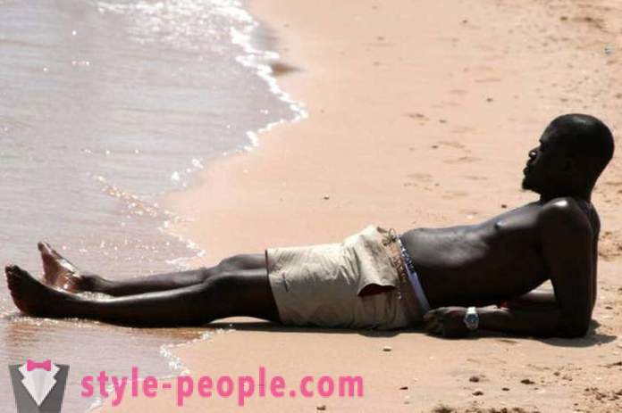 Perché gli africani hanno la pelle scura, se è rapidamente riscaldata dal sole?