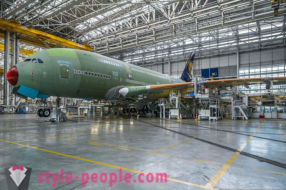 Il processo di produzione del più grande aereo passeggeri del mondo
