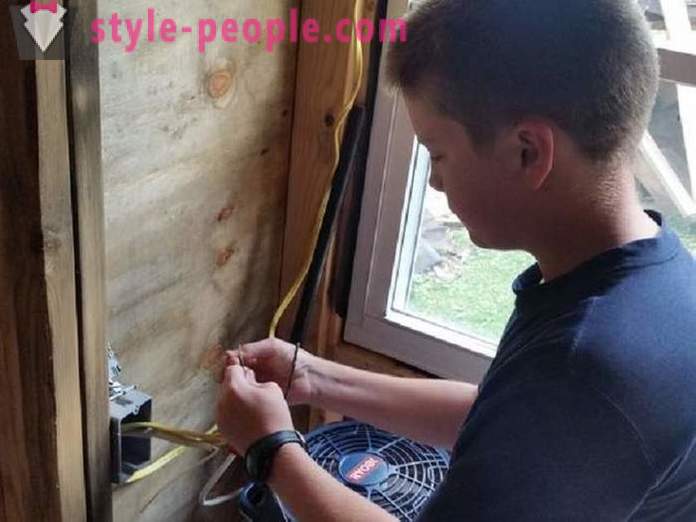 13-anno-vecchio ragazzo si costruì una casa