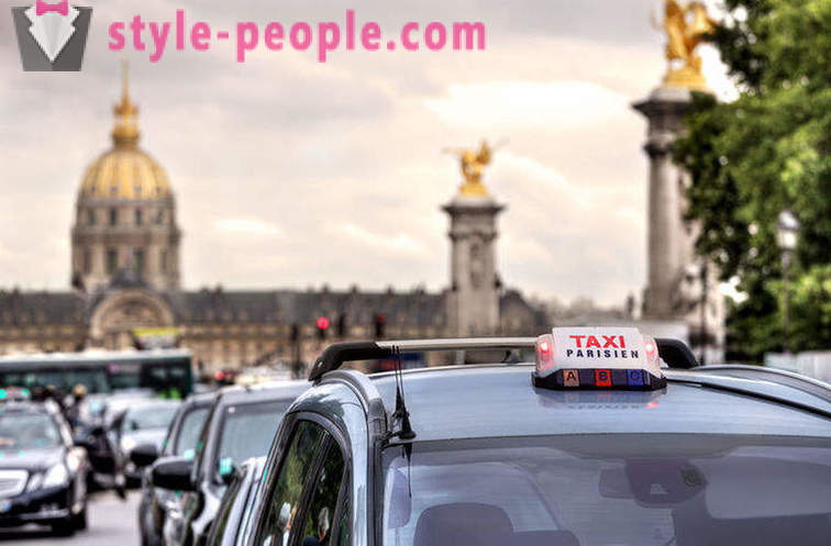 Servizio di taxi in diversi paesi