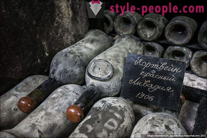 La famosa collezione di vini Massandra