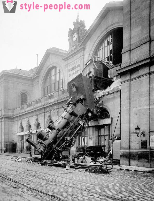 Train Wreck alla stazione di Montparnasse nel 1895