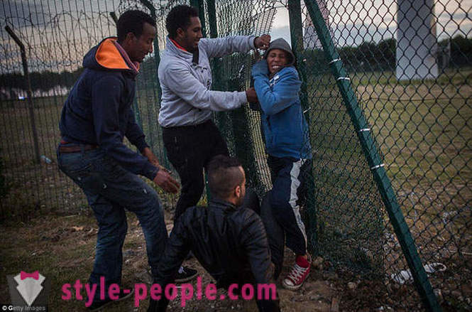 Come i migranti attraversano i confini nazionali