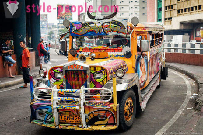 Luminoso jeepney filippino