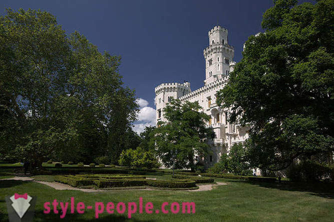 Escursione alla perla della Boemia meridionale - il castello di Hluboka nad Vltavou