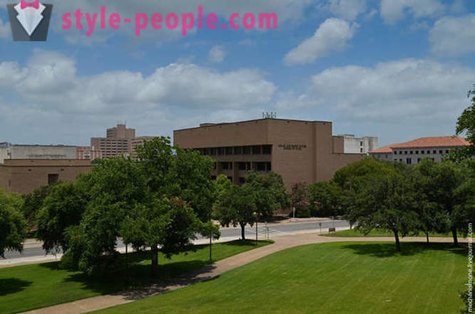 A piedi Università del Texas