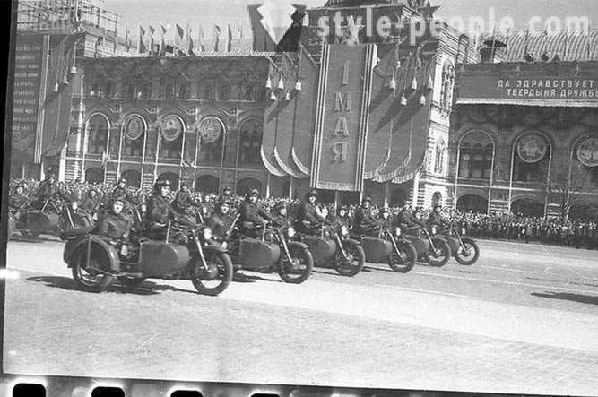 La parata sul quadrato rosso il 1 maggio 1951