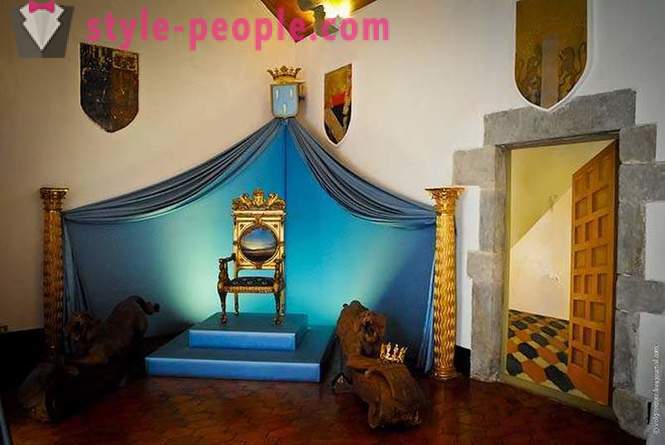 Salvador Dali Museum e il castello di sua moglie