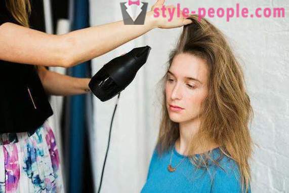 La cura dei capelli: Consigli professionisti, i metodi e le caratteristiche efficaci