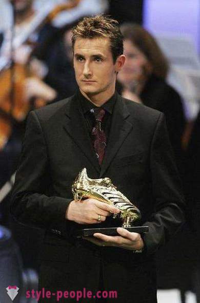 Miroslav Klose: biografia e la carriera di un calciatore