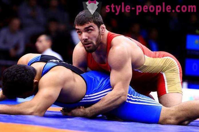Gadis Abdusalam - campione di wrestling in Russia e nel mondo