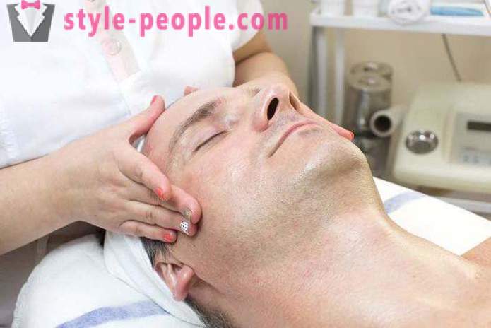 Il massaggio miofasciale del viso: tecnica di prestazioni