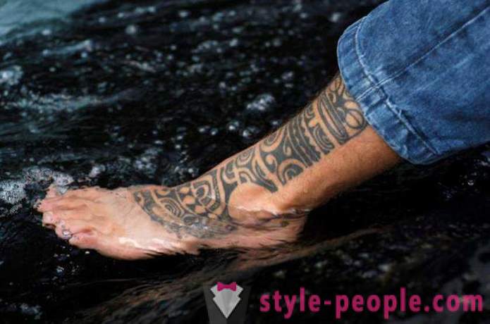 Caratteristiche tatuaggi per gli uomini a piedi