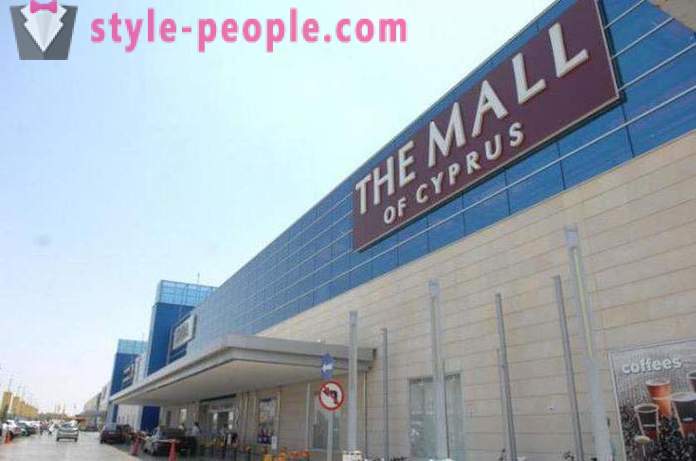 Shopping a Cipro. Negozi, centri commerciali, boutique e mercati