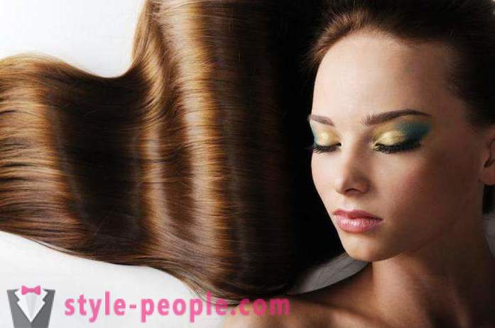 Cheratina raddrizzamento dei capelli: i pro ei contro, recensioni
