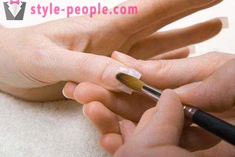 Nail a casa: i segreti dei professionisti. Come fare le unghie a casa
