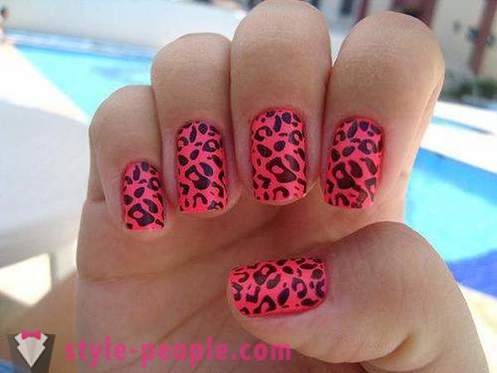 Leopard manicure come fare a casa