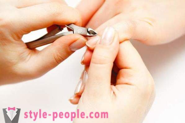 Come fare una bella manicure modo semplice e veloce
