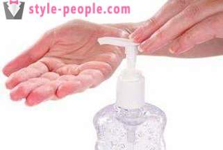 Disinfettante per le mani - una protezione efficace contro i microbi e la cura della pelle delicata